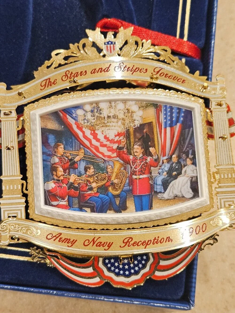 2011 THE WHITE HOUSE HISTORICAL ASSOCIATION CHRISTMAS HOLIDAY ANNUAL ORNAMENT
